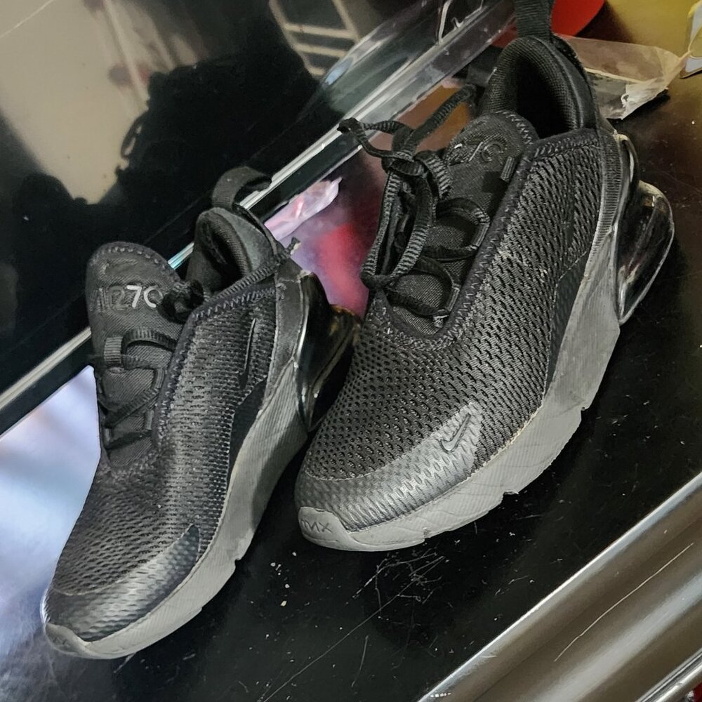 Nike Air Max 270